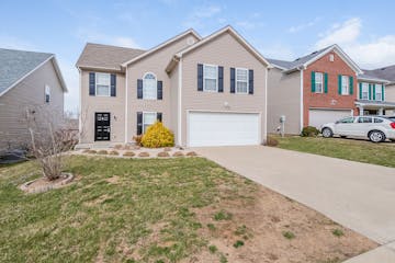 9707 Evanwood Ct Louisville, KY 40228